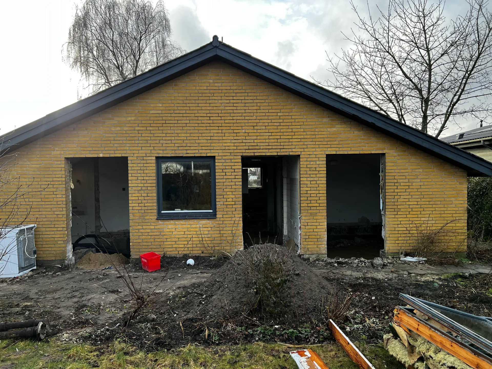 Facade før modernisering, Brønderslev — Arkitekttegnestuen Yderskov