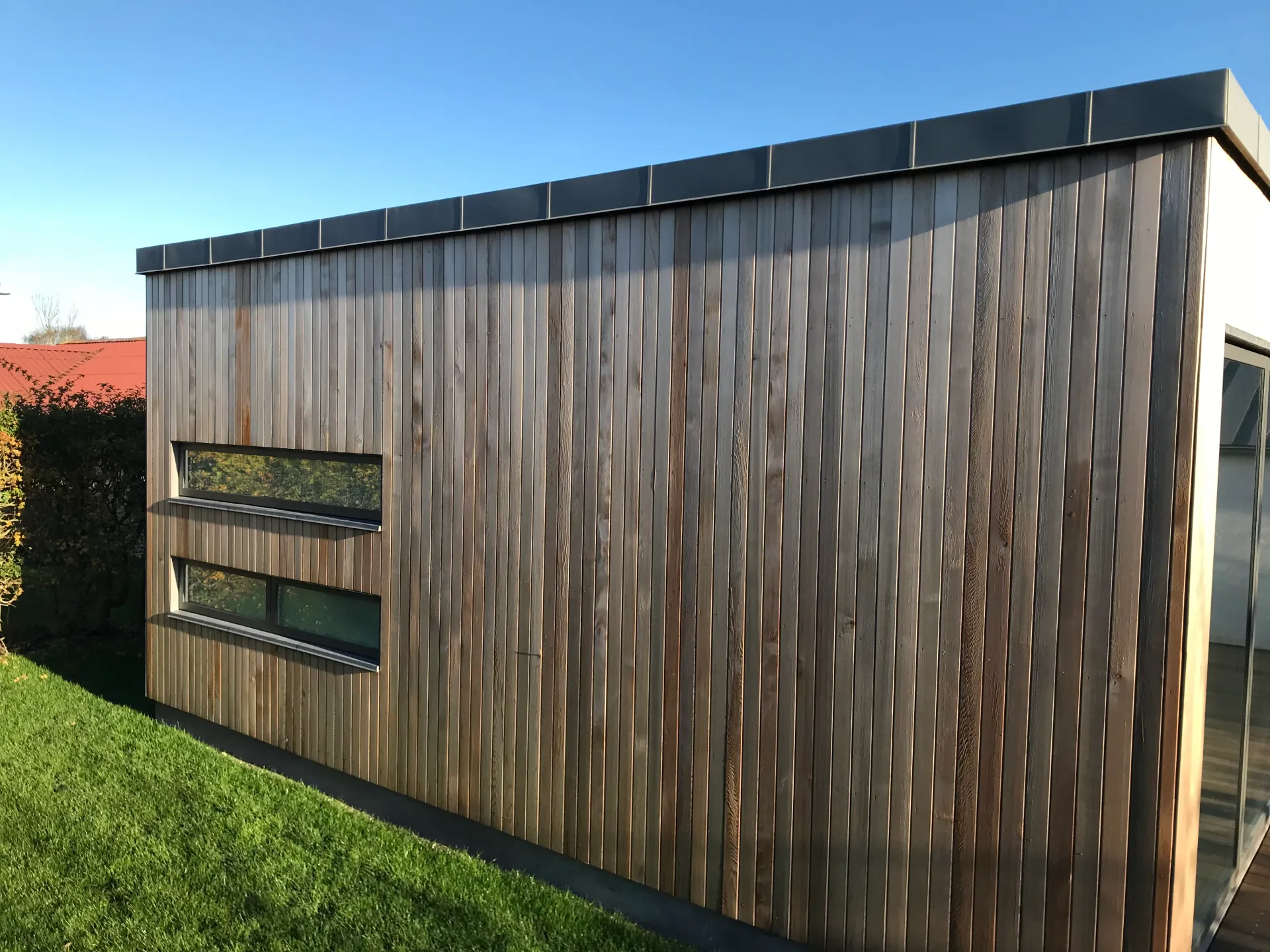 Haveside ved tilbygning i Aalborg — Arkitekttegnestuen Yderskov
